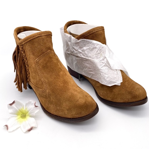 NWOT Minnetonka Blake Western Style Boot with Fringe, 6 - Picture 3 of 15